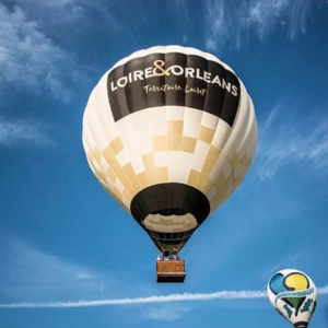 vol privilège nacelle privée montgolfière entre loire et sologne les plus beaux châteaux du jardin de la france